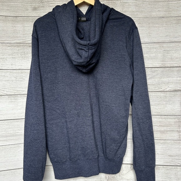 Men’s north face hoodie - Picture 2 of 2